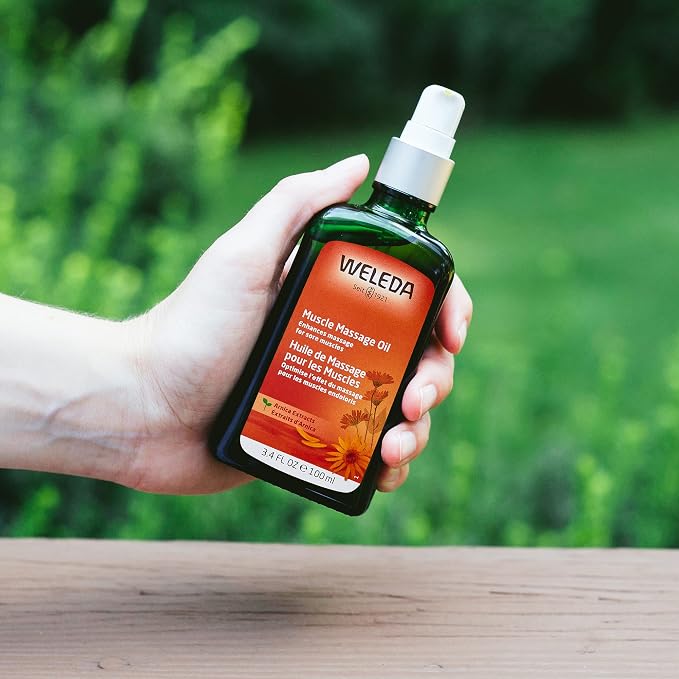 Weleda Olio Massaggio Decontratturante Arnica Sport 200 ml | olio arnica, weleda, massaggio sportivo, decontrattura muscolare, arnica montana, dolore muscolare, sport, recupero, bio, naturale
